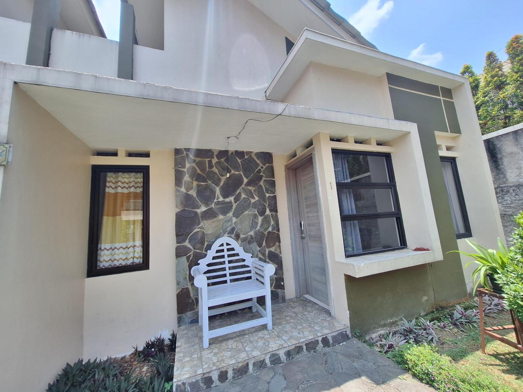 Urbanview Hotel Inkoppabri Cisarua Puncak מראה חיצוני תמונה